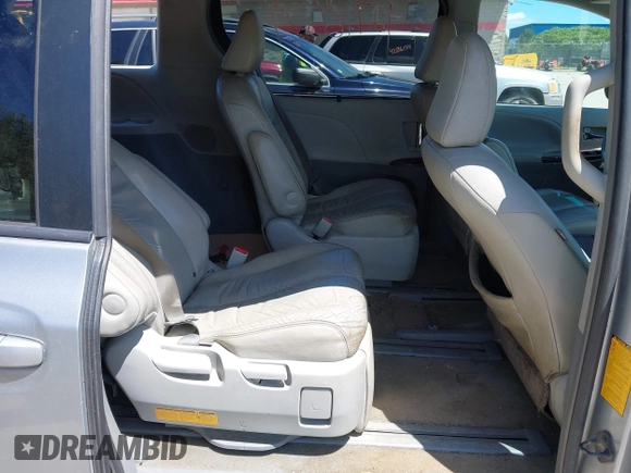 2012 Toyota Sienna XLE с VIN 5TDDK3DC9CS035753, выставлен на аукционе IAAI как лот 42716509 с пробегом 224 135 миль миль и . История ставок и продаж доступна на DreamBid. Изображение 8.