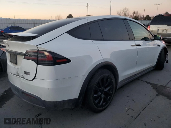 2022 Tesla Model X Plaid with VIN 7SAXCBE67NF356567, listed as a Copart auction lot 43243895 with 24,381 mi miles and Salvage Title. Bid and sale history available at DreamBid. Image 3.