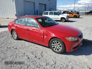 2007 BMW 3 Series 328xi с VIN WBAVC93597KX55782, выставлен на аукционе Copart как лот 55700835 с пробегом 102 944 миль миль и Списание • Salvage title. История ставок и продаж доступна на DreamBid. Изображение 4.