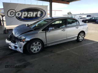 2009 Honda Civic LX z VIN 2HGFA16569H312513, wystawiony jako Copart lot #57262365 z przebiegiem 146 983 mil mil oraz Szkoda całkowita • Salvage title. Historia ofert i sprzedaży dostępna na DreamBid. Obrazek 1.
