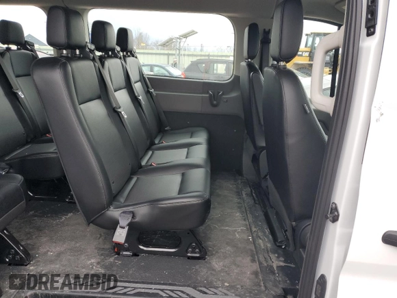 2024 Ford Transit Passenger XL with VIN 1FBAX9Y82RKB32407, listed as a Copart auction lot 48528335 with 1,262 mi miles and Salvage Title. Bid and sale history available at DreamBid. Image 11.