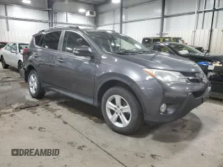 2013 Toyota RAV4 XLE with VIN 2T3RFREVXDW008185, listed as a Copart auction lot 45594385 with 97,915 mi miles and Salvage Title. Bid and sale history available at carsss.com. Image 4.