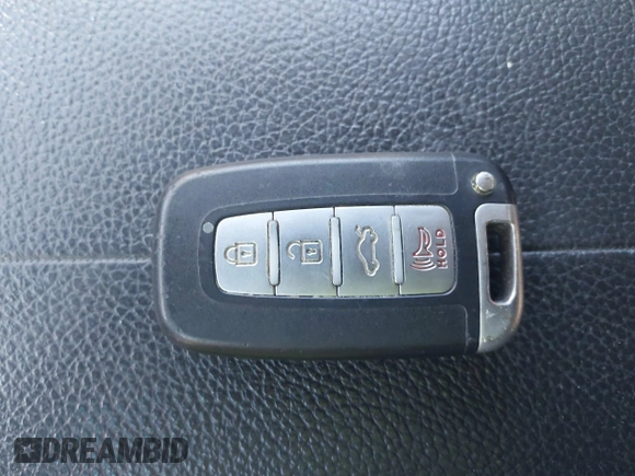 2011 Kia Sorento EX with VIN 5XYKUDA26BG059278, listed as a IAAI auction lot 42236023 with 197,740 mi miles and . Bid and sale history available at DreamBid. Image 11.