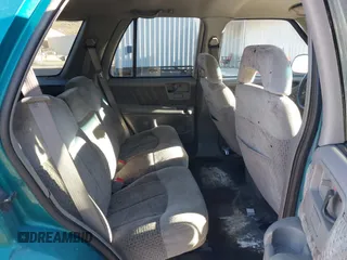 1996 GMC Jimmy SL with VIN 1GKDT13W6T2505181, listed as a IAAI auction lot 41392669 with 213,728 mi miles. Bid and sale history available at carsss.com. Image 8.