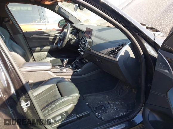 2020 BMW X3 M z VIN 5YMTS0C08L9B20402, wystawiony jako IAAI lot #41761865 z przebiegiem 48 454 mil mil oraz . Historia ofert i sprzedaży dostępna na DreamBid. Obrazek 5.