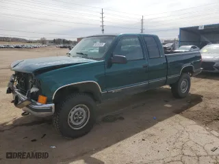 1998 Chevrolet C/K 1500 with VIN 1GCEK19RXWE181384, listed as a Copart auction lot 50050695 with 241,369 mi miles and Salvage Title. Bid and sale history available at carsss.com. Image 1.