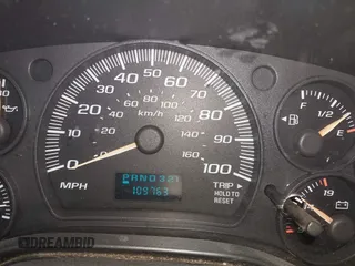 2005 Chevrolet Express Cargo Van with VIN 1GCGG25V451259439, listed as a IAAI auction lot 42117659 with 109,763 mi miles. Bid and sale history available at carsss.com. Image 7.