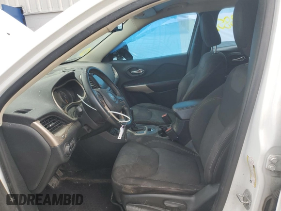 2017 Jeep Cherokee Latitude с VIN 1C4PJMCB4HW659210, выставлен на аукционе Copart как лот 64015385 с пробегом 102 183 миль миль и Списание • Salvage title. История ставок и продаж доступна на DreamBid. Изображение 7.