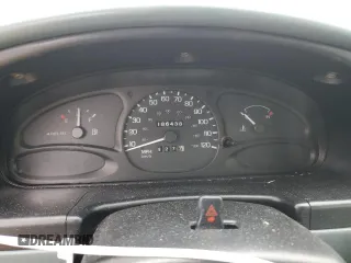 1997 Ford Escort LX with VIN 1FALP13P1VW284238, listed as a Copart auction lot 72416644 with 186,438 mi miles and Salvage Title. Bid and sale history available at carsss.com. Image 9.