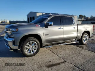 2020 Chevrolet Silverado 1500 LTZ with VIN 1GCUYGEL9LZ376654, listed as a Copart auction lot 89134425 with 33,529 mi miles and Salvage Title. Bid and sale history available at DreamBid. Image 1.
