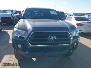 2022 Toyota Tacoma 2WD SR5 with VIN 3TMAZ5CN5NM176660, listed as a IAAI auction lot 41585551 with 32,303 mi miles. Bid and sale history available at carsss.com. Image 12.