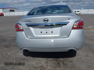 2015 Nissan Altima 2.5 S with VIN 1N4AL3AP8FN867978, listed as a IAAI auction lot 41721023 with 93,144 mi miles. Bid and sale history available at carsss.com. Image 16.