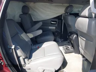 2008 Toyota Sequoia Limited with VIN 5TDZY68A28S001143, listed as a IAAI auction lot 41303569 with 227,803 mi miles and . Bid and sale history available at DreamBid. Image 8.
