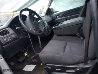 2010 Chevrolet Suburban LS with VIN 1GNUKHE3XAR192464, listed as a Copart auction lot 87311324 with 0 mi miles and Salvage Title. Bid and sale history available at carsss.com. Image 7.