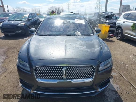 2017 Lincoln Continental Reserve z VIN 1LN6L9RP0H5636532, wystawiony jako IAAI lot #41882280 z przebiegiem 98 733 mil mil oraz . Historia ofert i sprzedaży dostępna na DreamBid. Obrazek 12.
