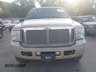 2005 Ford Excursion Limited с VIN 1FMNU43S05ED45873, выставлен на аукционе IAAI как лот 42627527 с пробегом 398 813 миль миль и . История ставок и продаж доступна на DreamBid. Изображение 12.