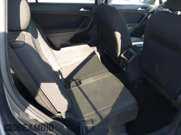2021 Volkswagen Tiguan S with VIN 3VV1B7AX7MM038431, listed as a IAAI auction lot 42726529 with 82,289 mi miles and . Bid and sale history available at DreamBid. Image 8.