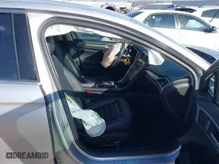 2017 Ford Fusion SE with VIN 3FA6P0H91HR200363, listed as a IAAI auction lot 41211275 with 63,409 mi miles. Bid and sale history available at carsss.com. Image 5.
