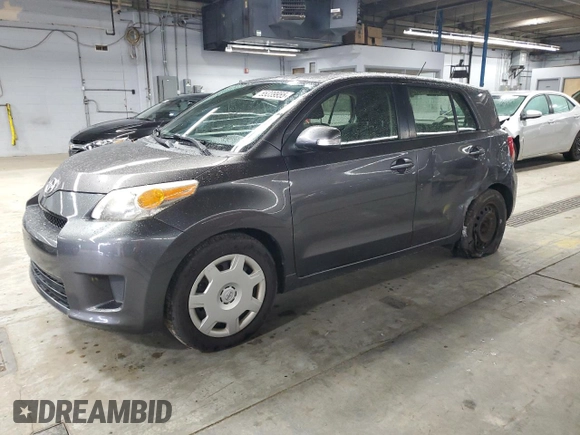 2012 Scion xD z VIN JTKKU4B43C1026426, wystawiony jako Copart lot #55339955 z przebiegiem 106 648 mil mil oraz Szkoda całkowita • Salvage title. Historia ofert i sprzedaży dostępna na DreamBid. Obrazek 1.