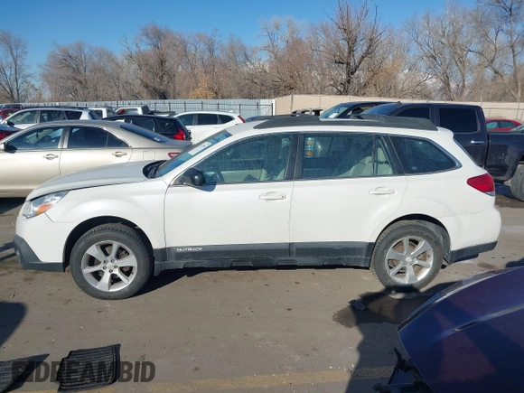 2014 Subaru Outback 2.5i with VIN 4S4BRBAC7E3271755, listed as a IAAI auction lot 41422901 with 139,510 mi miles. Bid and sale history available at carsss.com. Image 14.