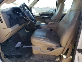 2005 Ford Super Duty F-250 XL with VIN 1FTNX20515EC46784, listed as a Copart auction lot 73200624 with 156,936 mi miles and Salvage Title. Bid and sale history available at carsss.com. Image 7.