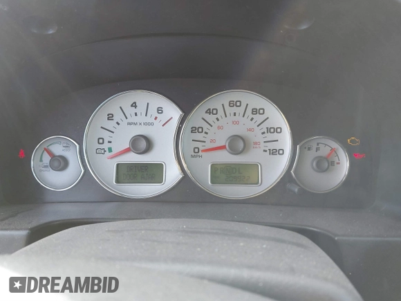 2005 Ford Escape Hybrid with VIN 1FMCU96H45KD29925, listed as a IAAI auction lot 41346475 with 209,922 mi miles. Bid and sale history available at carsss.com. Image 7.