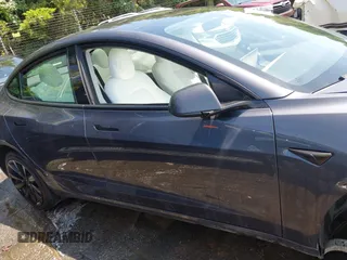 2023 Tesla Model 3 z VIN 5YJ3E1EA7PF413311, wystawiony jako IAAI lot #42442055 z przebiegiem 25 270 mil mil oraz . Historia ofert i sprzedaży dostępna na DreamBid. Obrazek 13.