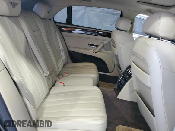 2014 Bentley Flying Spur z VIN SCBEC9ZA9EC092313, wystawiony jako Copart lot #47265115 z przebiegiem 25 479 mil mil oraz Tytuł czysty. Historia ofert i sprzedaży dostępna na DreamBid. Obrazek 10.