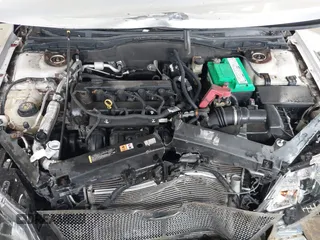 2010 Ford Fusion SEL with VIN 3FAHP0JA6AR427888, listed as a IAAI auction lot 41853215 with 186,581 mi miles. Bid and sale history available at carsss.com. Image 10.