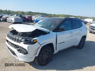 2022 Jeep Compass High Altitude with VIN 3C4NJDCB0NT164138, listed as a IAAI auction lot 40331205 with 23,505 mi miles and . Bid and sale history available at carsss.com. Image 16.