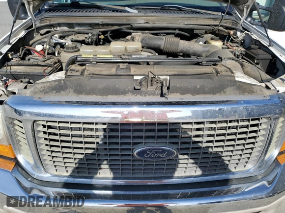 2000 Ford Excursion Limited с VIN 1FMNU43SXYED53743, выставлен на аукционе Copart как лот 59313845 с пробегом 391 409 миль миль и Списание • Salvage title. История ставок и продаж доступна на DreamBid. Изображение 12.