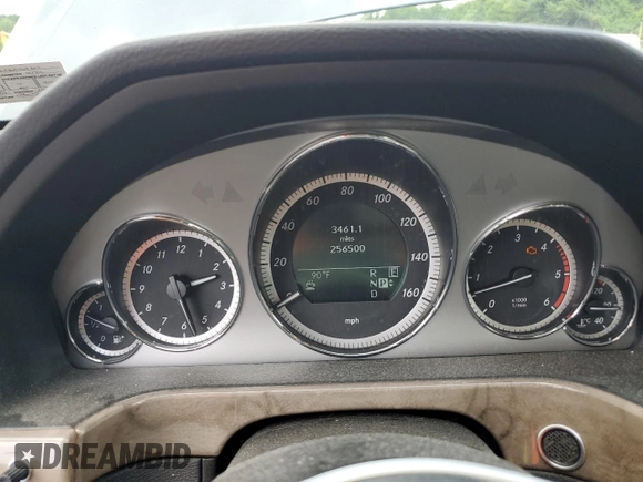 2011 Mercedes-Benz E 350 Luxury с VIN WDDHF2EB0BA369807, выставлен на аукционе Copart как лот 63092395 с пробегом 256 500 миль миль и Чистый • Clean title. История ставок и продаж доступна на DreamBid. Изображение 9.