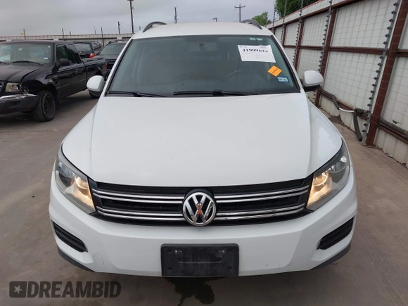 2015 Volkswagen Tiguan R-Line with VIN WVGAV7AX5FW585248, listed as a IAAI auction lot 41909618 with 137,448 mi miles and . Bid and sale history available at DreamBid. Image 13.