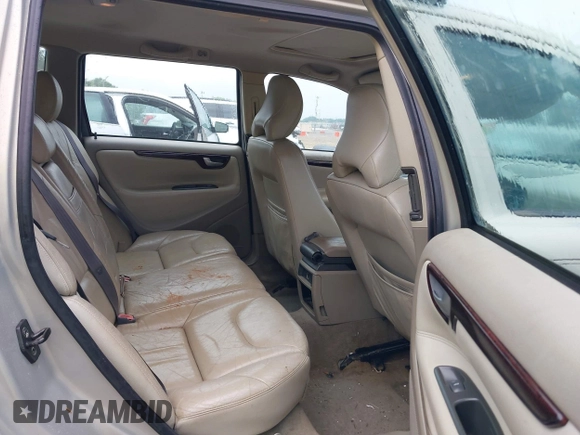 2002 Volvo V70 with VIN YV1SW58DX21185421, listed as a IAAI auction lot 42297772 with 176,460 mi miles and . Bid and sale history available at DreamBid. Image 8.