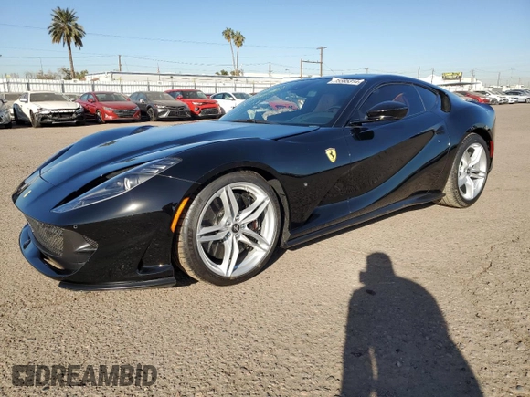 2020 Ferrari 812 z VIN ZFF83CLA6L0252213, wystawiony jako Copart lot #85585314 z przebiegiem 4 525 mil mil oraz Szkoda całkowita • Salvage title. Historia ofert i sprzedaży dostępna na DreamBid. Obrazek 1.