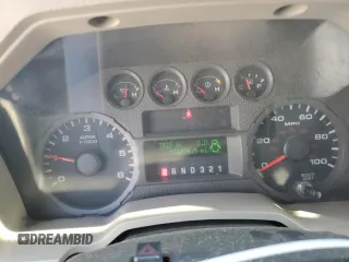 2008 Ford F-250 XL with VIN 1FTSW20588EC04221, listed as a Copart auction lot 55521315 with 176,276 mi miles and Salvage title. Bid and sale history available at DreamBid. Image 9.