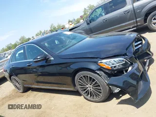 2019 Mercedes-Benz C 300 z VIN 55SWF8DB4KU309251, wystawiony jako IAAI lot #42391572 z przebiegiem 28 757 mil mil oraz . Historia ofert i sprzedaży dostępna na DreamBid. Obrazek 13.