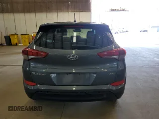 2018 Hyundai Tucson SE z VIN KM8J2CA40JU769217, wystawiony jako Copart lot #50214755 z przebiegiem 105 311 mil mil oraz Szkody całkowita. Historia ofert i sprzedaży dostępna na DreamBid. Obrazek 6.