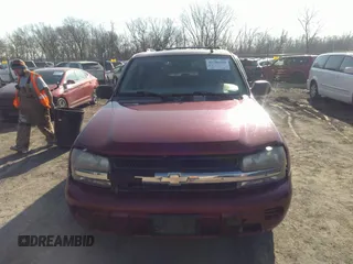 2007 Chevrolet TrailBlazer LS with VIN 1GNDT13S572213687, listed as a IAAI auction lot 41786280 with 230,213 mi miles and . Bid and sale history available at DreamBid. Image 12.