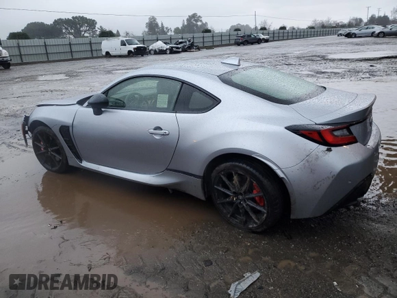 2024 Toyota 86 with VIN JF1ZNBB15R8755840, listed as a Copart auction lot 45542025 with 5,276 mi miles and Salvage Title. Bid and sale history available at DreamBid. Image 2.