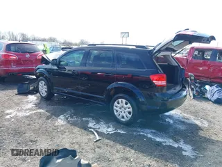 2017 Dodge Journey SE z VIN 3C4PDCAB2HT698940, wystawiony jako IAAI lot #41843176 z przebiegiem 141 499 mil mil oraz . Historia ofert i sprzedaży dostępna na DreamBid. Obrazek 3.