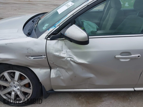 2008 Ford Taurus SEL with VIN 1FAHP24W78G125272, listed as a IAAI auction lot 42204392 with Not Provided miles and . Bid and sale history available at DreamBid. Image 6.