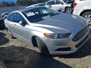 2013 Ford Fusion SE with VIN 3FA6P0H77DR149198, listed as a IAAI auction lot 41827532 with 182,504 mi miles. Bid and sale history available at carsss.com. Image 1.