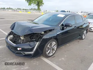 2018 Honda Clarity Plug-In Hybrid Touring with VIN JHMZC5F39JC000901, listed as a IAAI auction lot 41914470 with 80,482 mi miles. Bid and sale history available at carsss.com. Image 18.