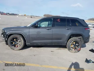 2025 Jeep Grand Cherokee Altitude X with VIN 1C4RJHAGXSC289968, listed as a IAAI auction lot 41918797 with 672 mi miles and . Bid and sale history available at DreamBid. Image 15.