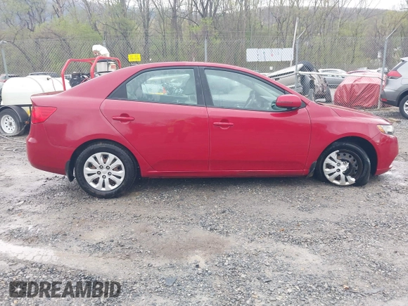 2013 Kia Forte EX with VIN KNAFU4A27D5729222, listed as a IAAI auction lot 42005687 with 124,785 mi miles. Bid and sale history available at carsss.com. Image 13.