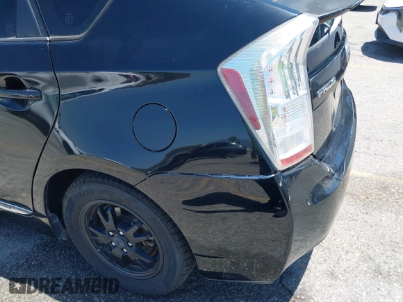 2011 Toyota Prius I z VIN JTDKN3DUXB1375772, wystawiony jako IAAI lot #42315979 z przebiegiem 208 265 mil mil oraz . Historia ofert i sprzedaży dostępna na DreamBid. Obrazek 17.