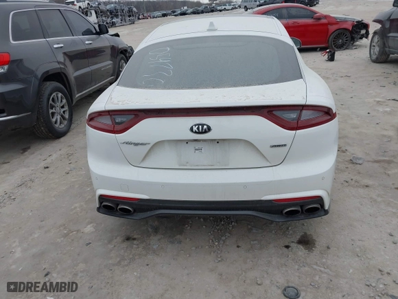 2019 Kia Stinger Premium with VIN KNAE25LAXK6054730, listed as a IAAI auction lot 41392041 with 62,457 mi miles. Bid and sale history available at carsss.com. Image 17.