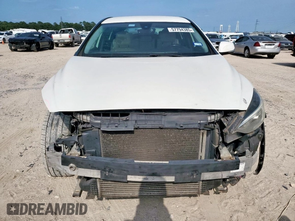 2017 Infiniti QX30 Sport with VIN SJKCH5CP5HA030819, listed as a Copart auction lot 57794385 with 120,922 mi miles and Salvage title. Bid and sale history available at DreamBid. Image 5.