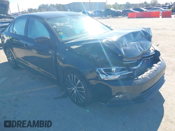 2015 Volkswagen Jetta SE z VIN 3VWD17AJ9FM415626, wystawiony jako IAAI lot #41309967 z przebiegiem 96 681 mil mil oraz . Historia ofert i sprzedaży dostępna na DreamBid. Obrazek 1.